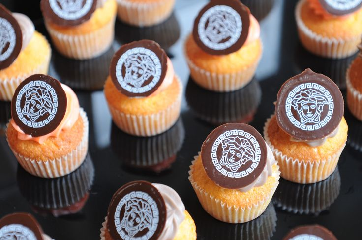 Versace cupcakes