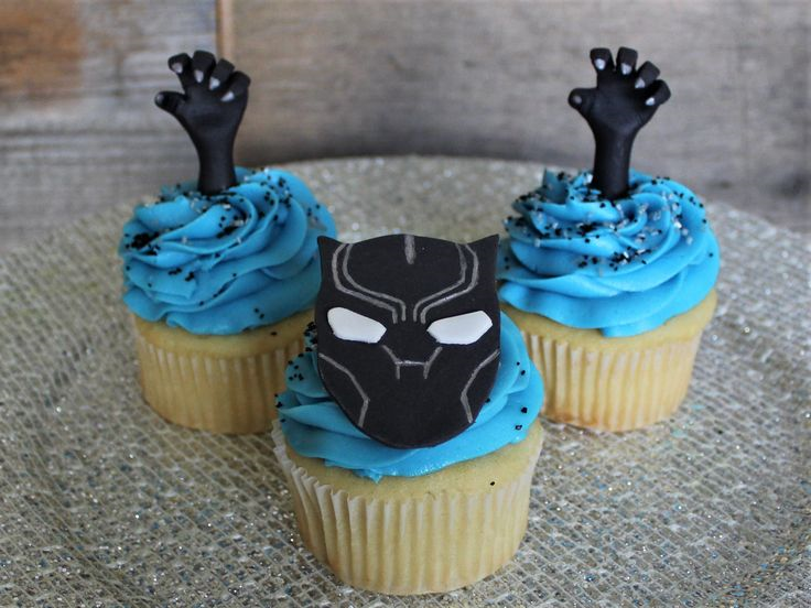 Black Panther Cupcakes