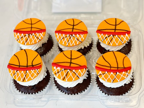 Basketball Themed Cupcakes