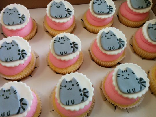 Pusheen Cat Cupcake