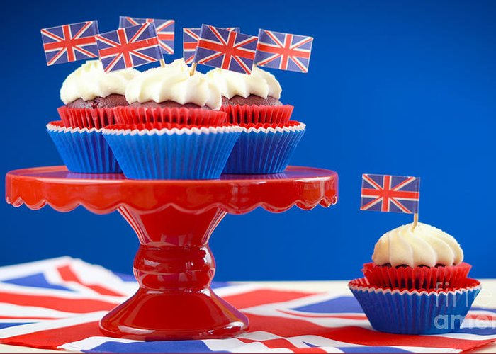 Union Jack Themed Cupcakes