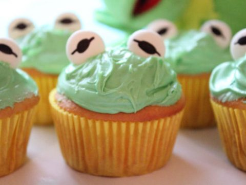 Frog Themed Cupcakes