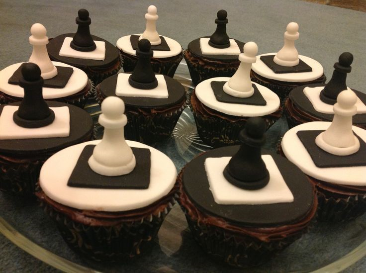 Chess Themed Cupcakes