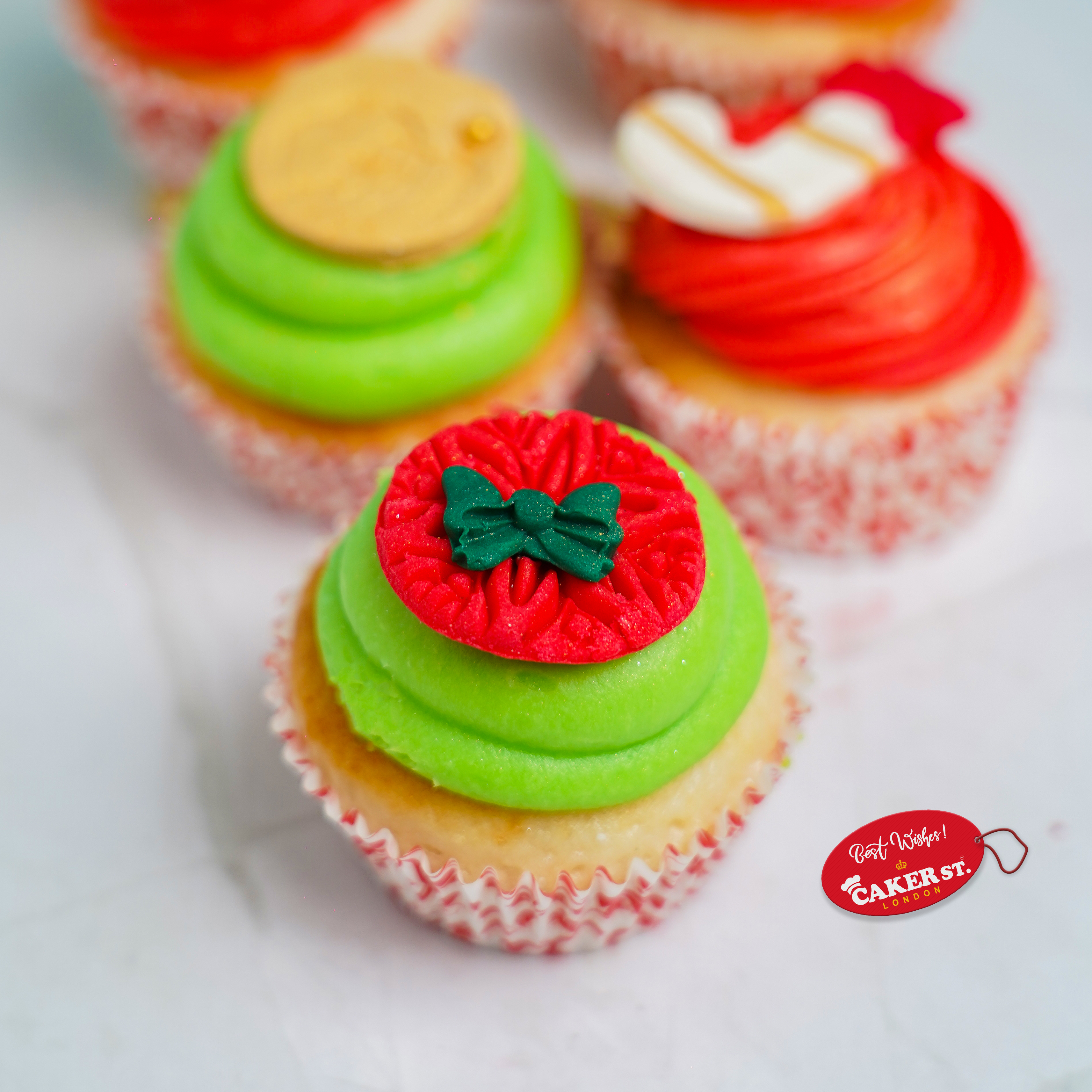 Christmas Cheer Cupcakes