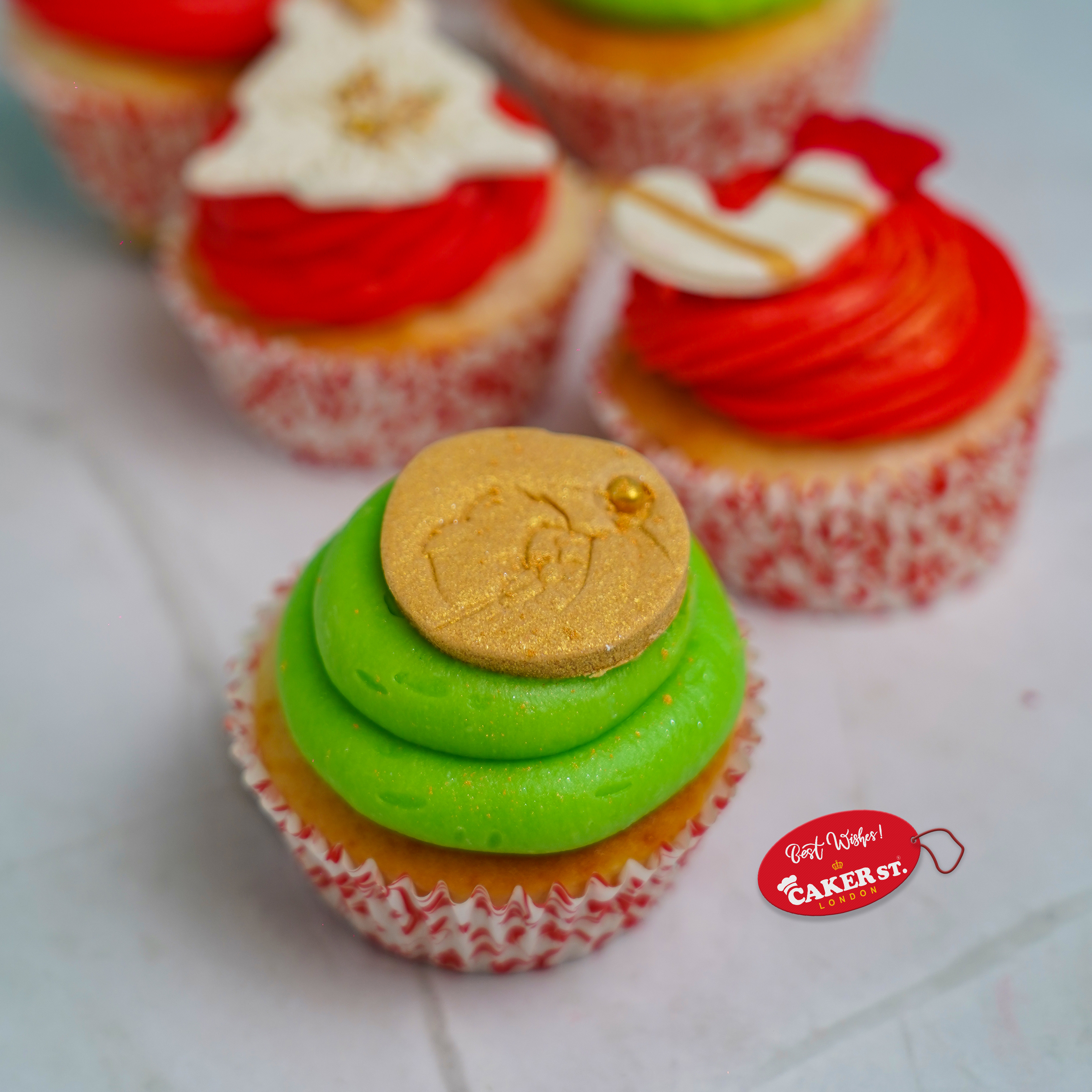 Christmas Cheer Cupcakes