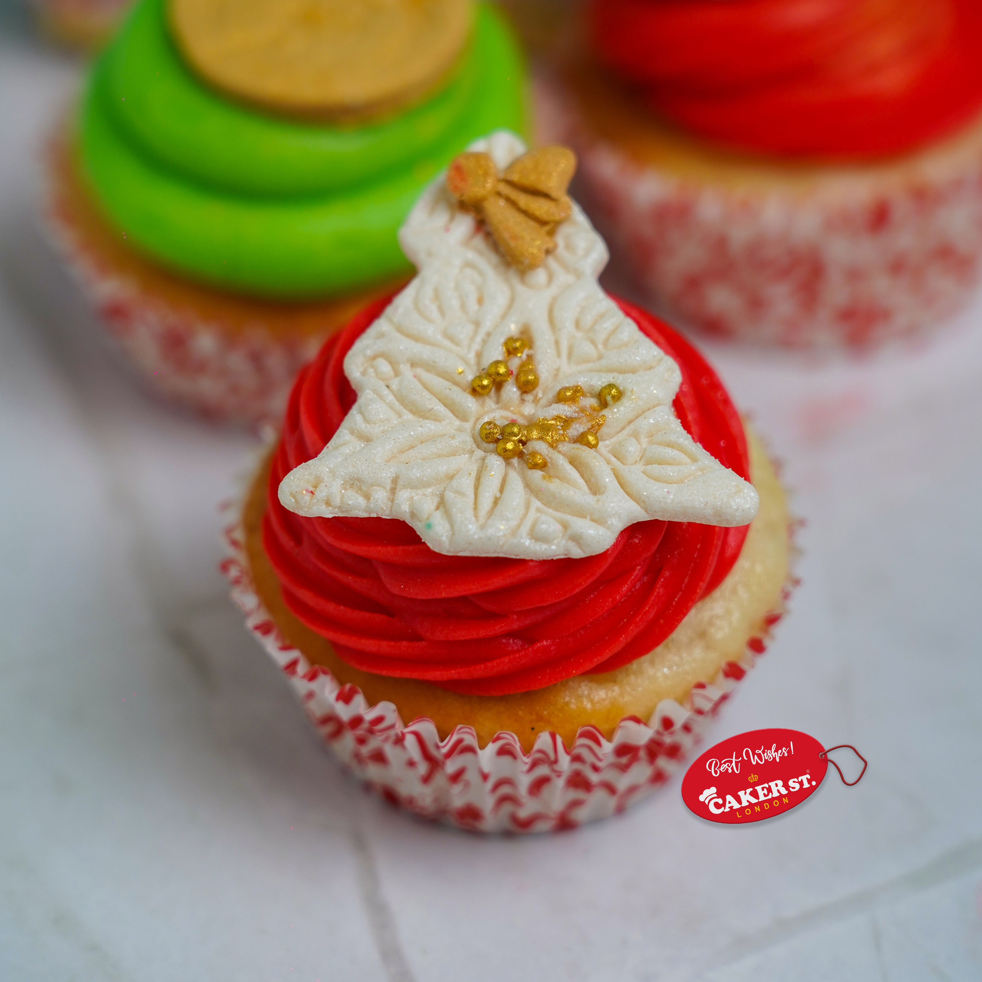 Christmas Cheer Cupcakes