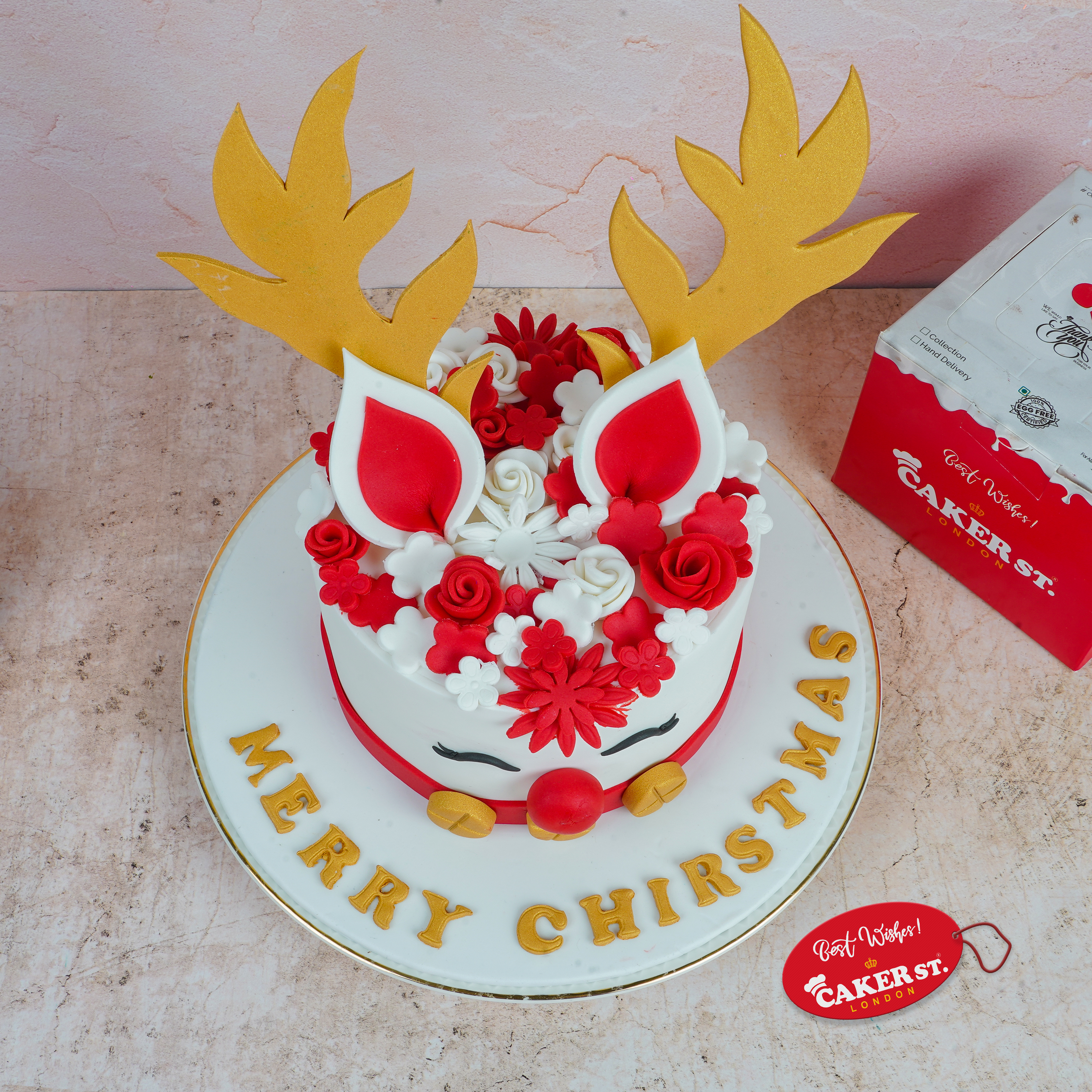 Santa’s Snowy Delight Cake