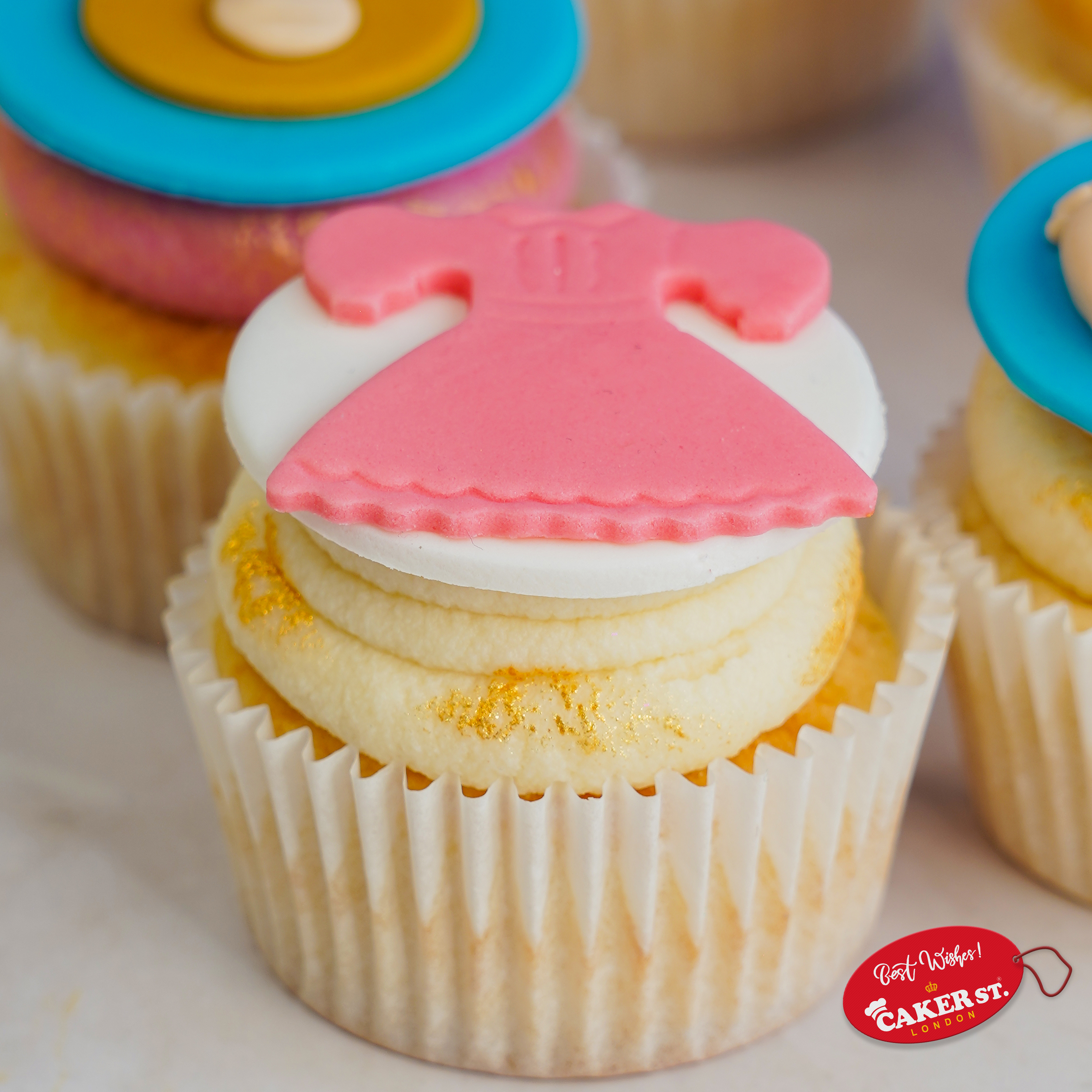 Tiny Tiers baby shower cupcakes